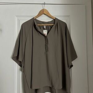 Women's Taupe Blouse